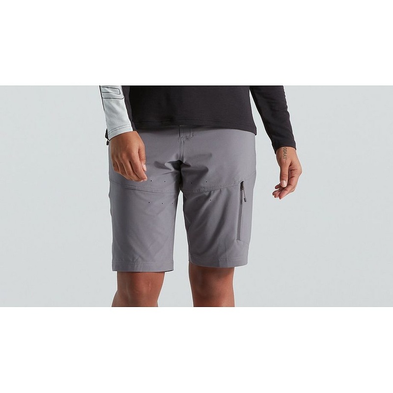 2021 SPECIALIZED TRAIL CARGO WOMENS SHORT - X-LARGE, SMOKE