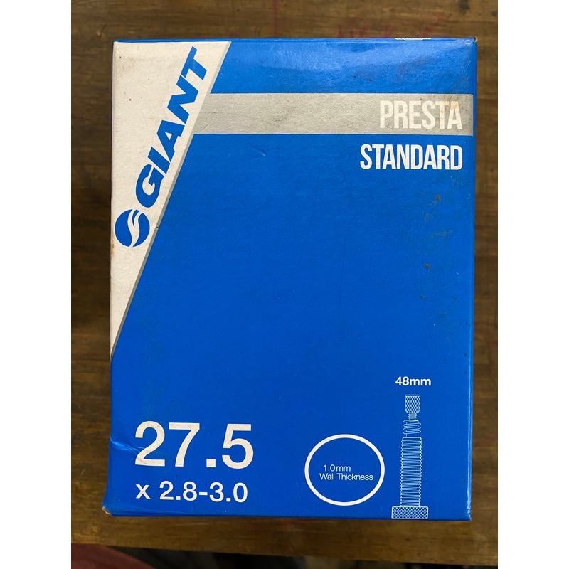 GIANT - TUBE 27.5"