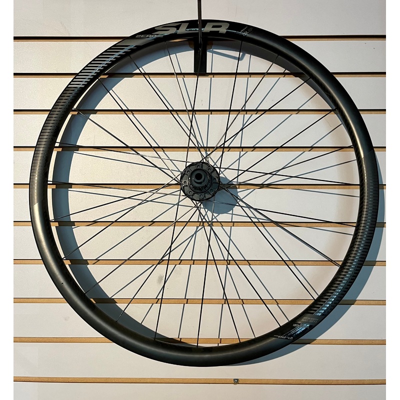 GIANT - SLR 0 DISC CLIMBING CARBON REAR WHEEL 30MM